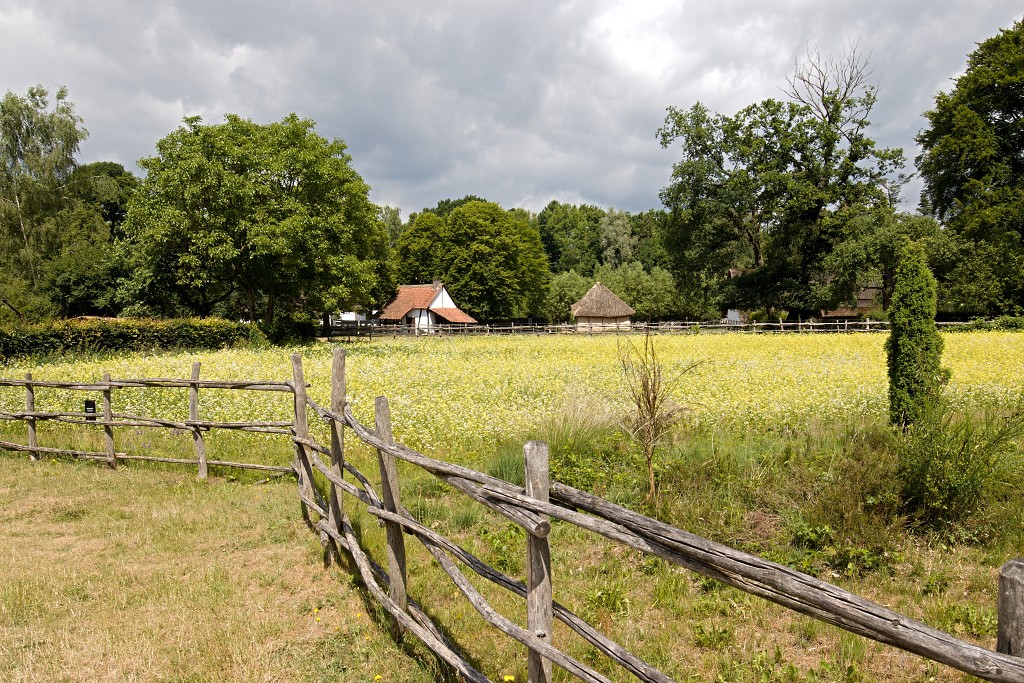 Openluchtmuseum Bokrijk museum belgie hoeve boerderij geit station molen kasteel kerk smidse